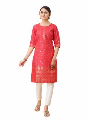 Attrective These Beautiful Designer Readymade Kurti.These Kurti is Fabricated On Cotton Blend.Its Beautified With Designer Foil Printed.