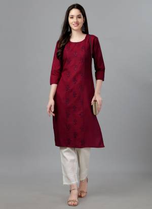 Attrective These Beautiful Looking Readymade Straight Kurti.These Kurti is Fabricated On Cotton Magic Slub.Its Beautified With Designer Embroidery Work .