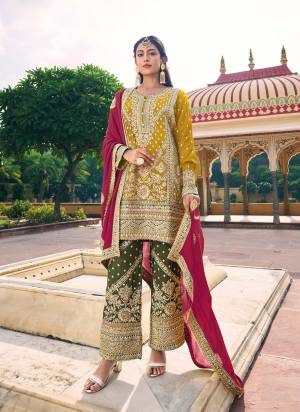 Garb These Designer Salwar Suits in Fine Colored Pair With Dupatta.These Top And Dupatta Are Fabricated On Chinon Pair With Chinon Bottom.Its Beautified With Heavy Designer Embroidery Work