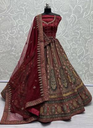 For A Fancy Designer Look,Grab These Lehenga Choli With Dupatta in Fine Colored.These Lehenga And Choli Are Velvet And Dupatta Are Fabricated On Soft Net And Velvet Pair.Its Beautified With Designer Patch Work,Dori,Jari,Thread Embroidery With Diamond Work.