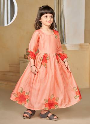 Grab These Beautiful Looking Readymade Kids Wear.These Long Kurti is Fabricated On Kota Checks.Its Beautified With Designer Digital Printed.