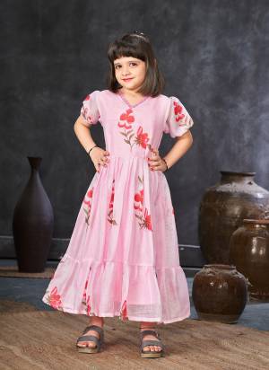 Grab These Beautiful Looking Readymade Kids Wear.These Long Kurti is Fabricated On Kota Checks.Its Beautified With Designer Digital Printed.
