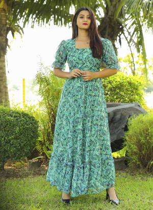 Looking These Beautiful Looking Readymade Western Long Kurti.These Kurti is Fabricated On Georgette.Its Beautified With Designer Printed.