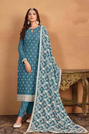 Garb These Party Wear Salwar Suit in Fine Colored Pair With Bottom And Dupatta.These Top And Dupatta Are Fabricated On Faux Georgette Pair With Santoon Bottom.Its Beautified With Santoon Inner.Its Beautified With Designer Heavy Thread Embroidery Work.