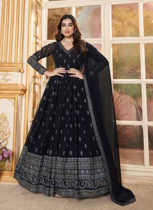 Attrective These Beautiful Looking Designer Gown With Dupatta.These Gown And Dupatta Is Fabricated On Faux Georgette.Its Beautified With Designer Metalic Foil Work.