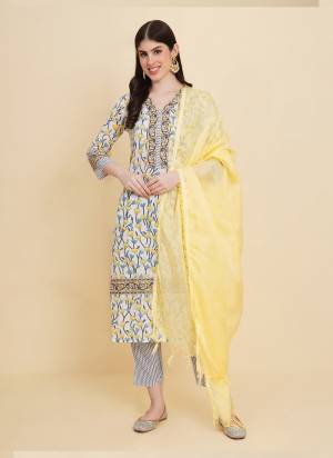 Attrective These Designer Suit in Fine Colored Pair With Bottom And Dupatta.These Top And Dupatta Are Fabricated On Cotton Pair With Cotton Bottom.Its Beautified With Heavy Designer Printed.