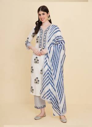 Attrective These Designer Suit in Fine Colored Pair With Bottom And Dupatta.These Top And Dupatta Are Fabricated On Cotton Pair With Cotton Bottom.Its Beautified With Heavy Designer Printed.