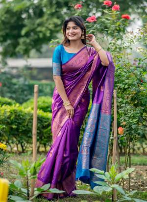 Attrective These Festive Wear Saree in Fine Colored.These Saree And Blouse is Fabricated On Tussar Silk.Its Beautified With Wevon Rich Pallu Jari Designer.