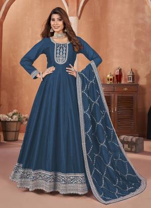 Garb These Party Wear Anarkali Suit in Fine Colored Pair With Bottom And Dupatta.These Top And Dupatta Are Fabricated On Art Silk Pair With Santoon Bottom.Its Beautified With Santoon Inner.Its Beautified With Designer Heavy Embroidery Work.