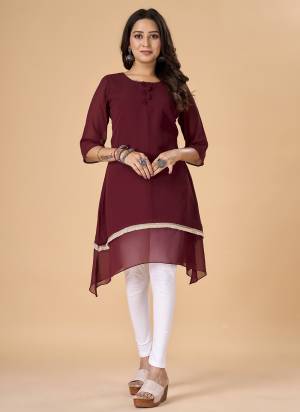 Grab These Beautiful Looking Readymade Kurti.These Kurti is Fabricated On Georgette.Its Beautified With Solid With Hand Designer.