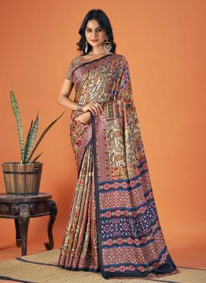 Garb These Party Wear Saree in Fine Colored.These Saree And Blouse is Fabricated On Pashmina.Its Beautified With Designer Printed.