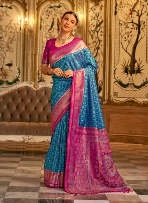 Looking These Party Wear Traditional Saree in Fine Colored.These Saree And Blouse is Fabricated On Banarasi Silk.Its Beautified With Weaving Jacquard Designer.