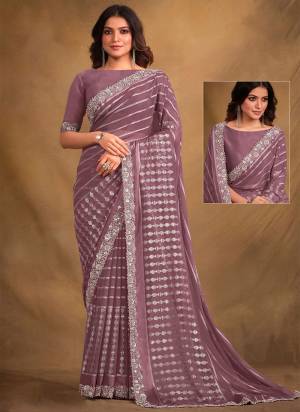 Look Attrective These Designer Party Wear Saree in Fine Colored.These Saree Are Georgette Kasab And Blouse Malai Satin is Fabricated.Its Beautified Desiger Embroidery,Stone Work.