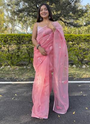 Attrective Looking These Party Wear Saree in Fine Colored.These Saree Are Organza And Blouse is Fabricated On Art Silk.Its Beautified With Designer Gota,Thread Embroidery Work.