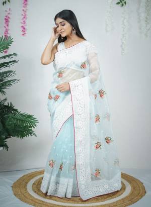 Attrective Looking These Party Wear Saree in Fine Colored.These Saree Are Organza And Blouse is Fabricated On Art Silk.Its Beautified With Designer Embroidery Work.