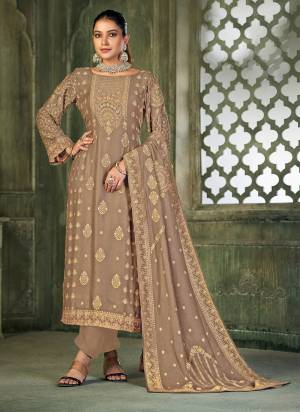 Garb This Suits In Lovely Fine Color.Its Pretty Top Is Viscose Pashmina Based Paired Bottom Viscose Pashmina And Viscose Pashmina Fabricated Dupatta Are Designer Thread Embroidery Work. Which Gives An Attractive To The Dress.