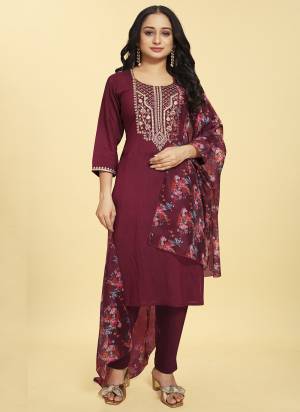 Attrective These Party Wear Salwar Suit in Fine Colored Pair With Bottom And Dupatta.These Top Are Silk And Dupatta Are Organza And Pair With Silk Bottom.Its Beautified With Designer Embroidery Work With Digital Printed Dupatta.