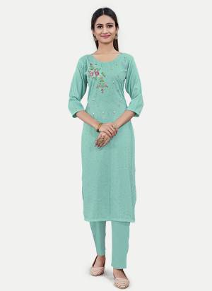 Garb These Designer  Fine Colored Kurti.These Kurti Are Cotton Fabriced.Its Beautified With Designer Embroidery Work.