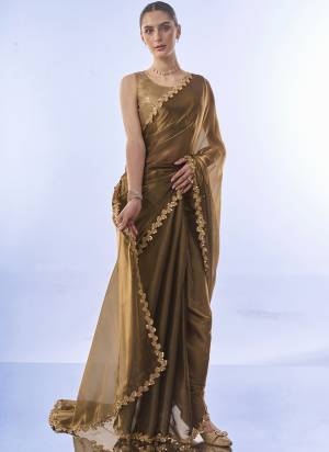 Grab These Party Wear Saree in Fine Colored.These Saree is Fabricated On Jimmy Choo Pair With Art Silk Blouse.Its Beautified With Designer Work.