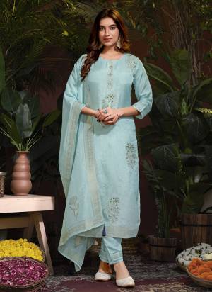 Attrective These Beautiful Looking Readymade Suits.These Top And Dupatta Are Natural Viscose And Bottom Are Natural Viscose Fabricated.Its Beautified With Jacquard Butti Disigner With Hand Work.