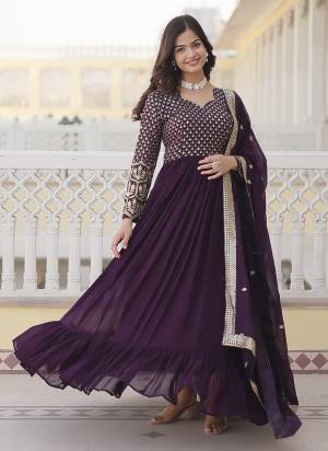 Garb These Beautiful Looking Party Wear Readymade Long Gown With Dupatta.These Gown is Fabricated On Faux Georgette And Faux Georgette Dupatta.Its Beautified With Designer Thread,Jari,Sequance Embroidery Work.