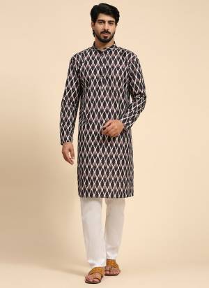 For A festive Wear,Grab These Readymade Kurta in Fine Colored.These Kurta is Fabricated On Viscose Cotton With Designer Digital Printed.Buy Now.