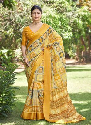 Garb These Party Wear Saree in Fine Colored.These Saree And Blouse is Fabricated On Kalamkari Silk Pair.Its Beautified With Wevon Jari Border Designer With Designer Printed.