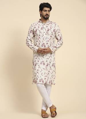 For A festive Wear,Grab These Readymade Kurta in Fine Colored.These Kurta is Fabricated On Linen With Designer Digital Printed.Buy Now.