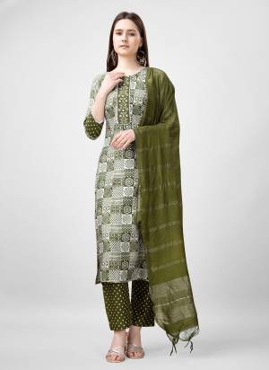 Attrective These Beautiful Looking Readymade Top,Bottom And Dupatta Set.These Top And Bottom is Fabricated On Rayon And Silk Blend Dupatta.Its Beautified With Designer Printed With Embroidery Work .