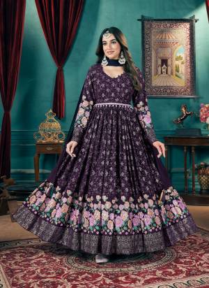 Attrective These Beautiful Looking Designer Gown With Dupatta.These Gown And Dupatta Is Fabricated On Faux Georgette.Its Beautified With Designer Metalic Foil Work.