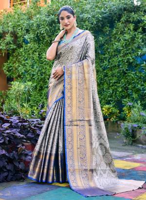 Attrective These Party Wear Saree in Fine Colored.These Saree And Blouse is Fabricated On Banarasi Handloom Silk.Its Beautified With Heavy Weavon Designer.