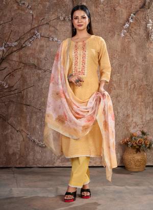 Attrective These Party Wear Suit in Fine Colored Pair With Bottom And Dupatta.These Top And Dupatta Are Lilen Cotton And Pair With Cotton Bottom.Its Beautified With Cotton Inner.Its Beautified With Floral Printed With Designer Embroidery Work.