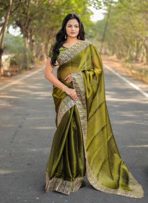 Garb These Fancy Party Wear Saree in Fine Colored.These Saree And Blouse is Berberry Silk Fabricated.Its Beautified With Designer Gold Jari Embroidery Work.