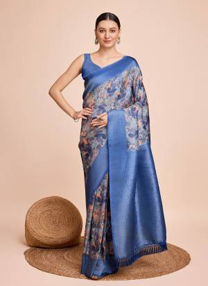 Garb This Partywear Saree Paired With Blouse.This Saree And Blouse Are Kanjivarm Silk Based Fabric With Weaving Jari Designer With Printed. Buy This Pretty Saree Now.