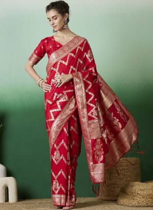 Garb These Party Wear Saree in Fine Colored.These Saree And Blouse is Staple Dola Cotton Fabricated.Its Beautified With Wevon Jari Designer.