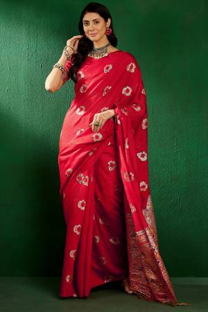 Garb These Party Wear Saree in Fine Colored.These Saree And Blouse is Staple Dola Cotton Fabricated.Its Beautified With Weaving Jacquard Designer.