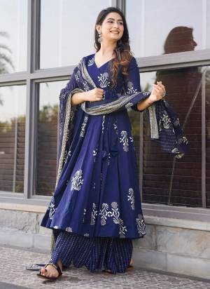 Attrective Looking These Beautiful Looking Readymade Suits.These Top Bottom And Dupatta Are Maslin is Fabricated.Its Beautified With Designer Digital Printed.