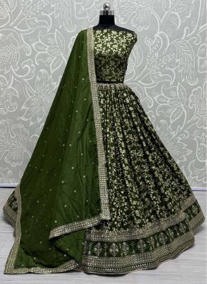 For A Fancy Designer Look,Grab These Lehenga Choli With Dupatta in Fine Colored.These Lehenga And Choli Are Rimzim Viscose And Dupatta Are Fabricated On Rimzim Viscose Pair.Its Beautified With Designer Sequance, Jari Embroidery Work.