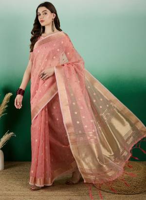 Attrective These Party Wear Saree in Fine Colored.These Saree And Blouse Is Khadi Organza Fabricated.Its Beautified With Wevon Jacquard Designer.