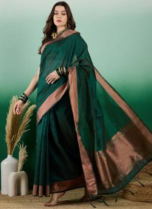 Garb These Party Wear Saree in Fine Colored.These Saree And Blouse Is Khadi Organza Fabricated.Its Beautified With Wevon Designer.