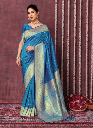 Attrective Look These Festive Wear Saree in Fine Colored.These Saree And Blouse is Fabricated On Silk Blend.Its Beautified With Weaving Jari Designer.