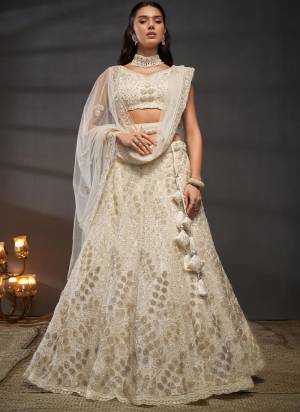 Attrective Looking This Partywear Fine Color Heavy Designer Choli Fabric Shantoon And Lahenga Net And Dupatta Net In Fabricated Beautified With Attrective Designer Thread,Sequance Embroidery Work. Buy Now.