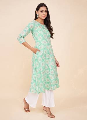 Looking These Beautiful Looking Readymade Long Kurti.These Kurti Are Cotton Fabricated.Its Beautified With Disigner Printed.