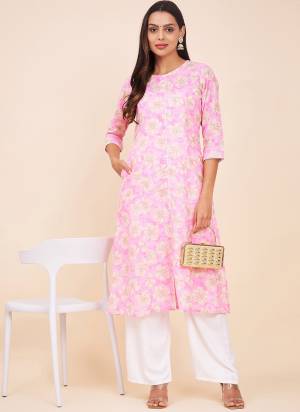 Looking These Beautiful Looking Readymade Long Kurti.These Kurti Are Cotton Fabricated.Its Beautified With Disigner Printed.