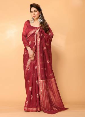 Looking These Festive Wear Saree in Fine Colored.These Saree And Blouse is Fabricated On Chanderi Silk.Its Beautified With Weaving Designer.