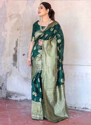 Looking These Festive Wear Saree in Fine Colored.These Saree And Blouse is Fabricated On Chanderi Silk.Its Beautified With Weaving Jari Designer.