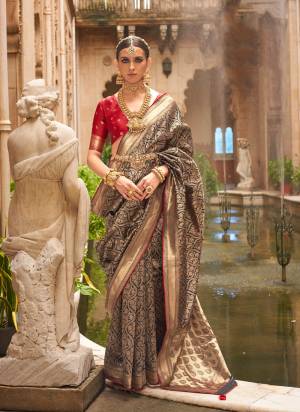 Garb These Party Wear Saree in Fine Colored.These Saree And Blouse is Fabricated On B C P Silk.Its Beautified With Weaving Jacquard Designer.