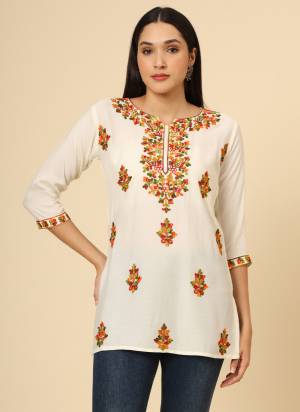 Garb These Beautiful Looking Readymade Short Kurti.These Kurti is Fabricated On Rayon.Its Beautified With Designer Chikankari Thread Embroidery Work.