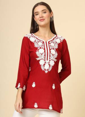 Looking These Beautiful Looking Readymade Short Kurti.These Kurti is Fabricated On Rayon.Its Beautified With Designer Chikankari Thread Embroidery Work.