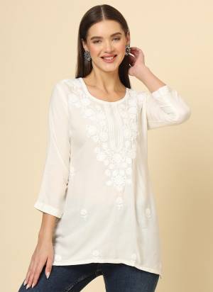 Looking These Beautiful Looking Readymade Short Kurti.These Kurti is Fabricated On Rayon.Its Beautified With Designer Lucknowi Chikankari Thread Embroidery Work.